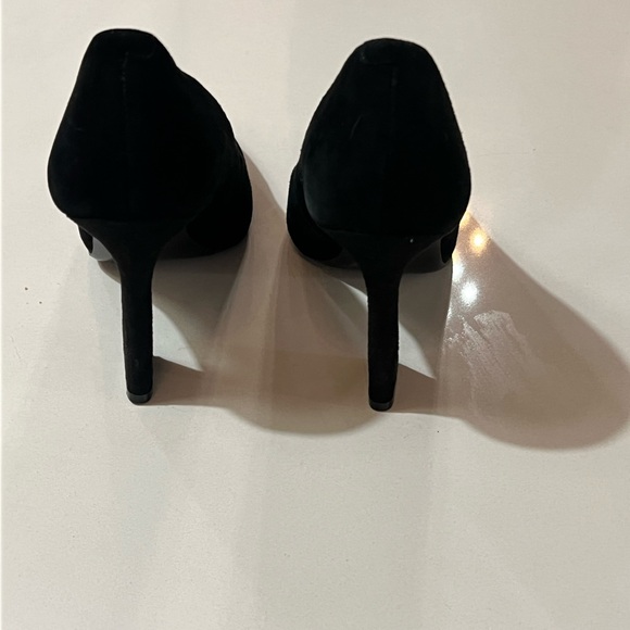 Nine West Trendz Pump in Black Suede, Size 6.5 - Picture 3 of 5